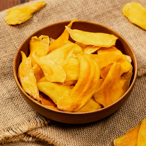 Organic dried mango slices, unsweetened and chewy