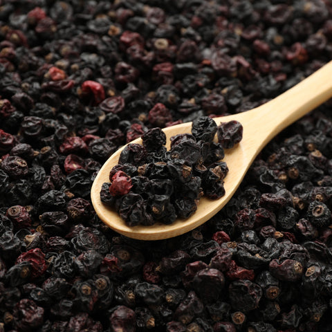 Spoonful of organic black zante currants